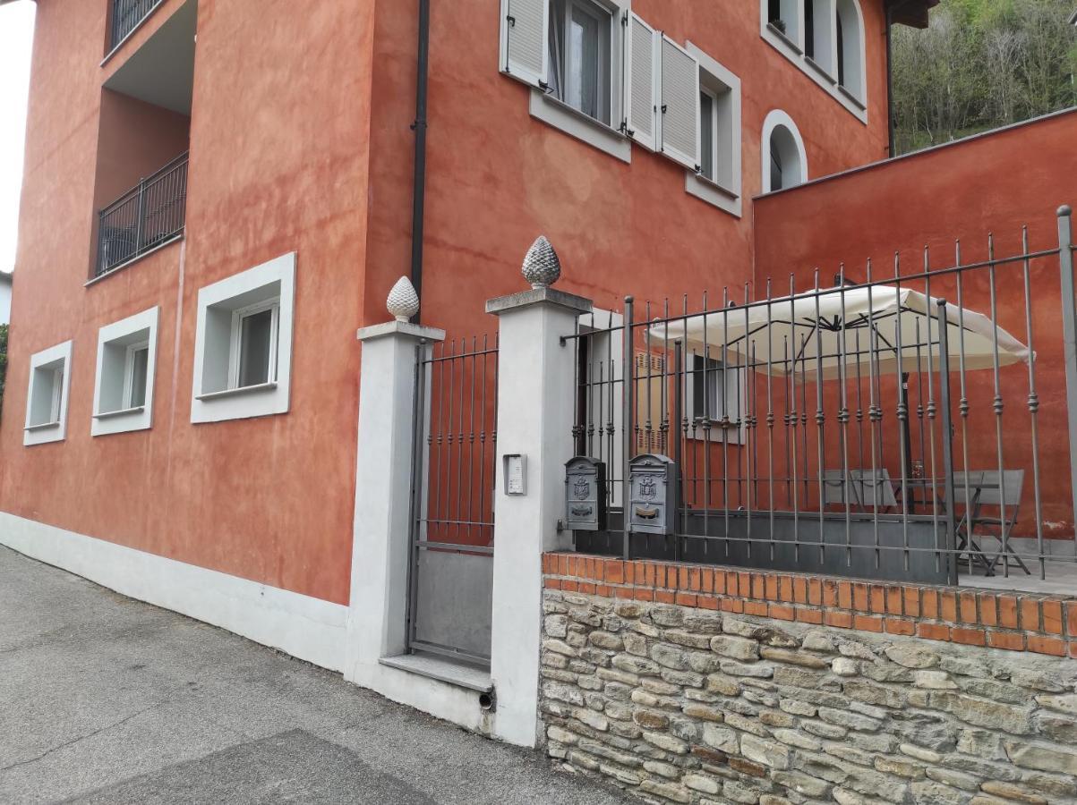 Grape'S Home Canelli Exterior photo